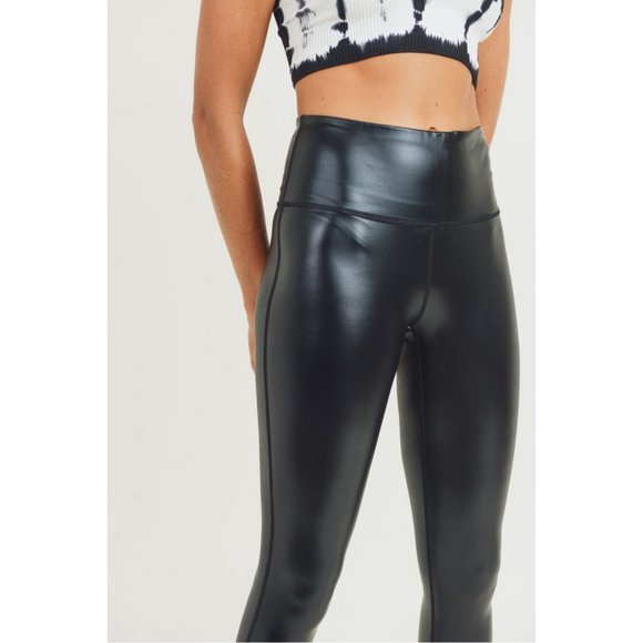 Glossy Liquid Highwaist Leggings - Picture 2 of 7
